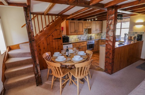 Ruswarp Cottage | DANBY COTTAGE, family friendly, character holiday cottage in Ruswarp