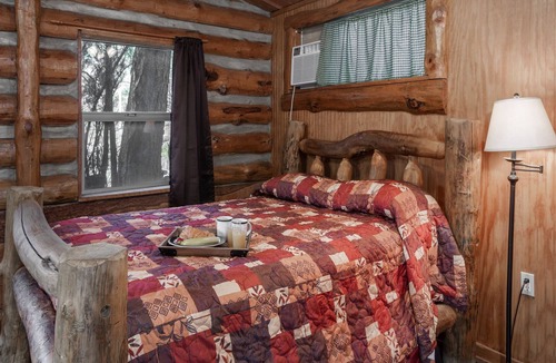 Ruidoso Cabin | Dancing Bear | Front Porch, Midtown