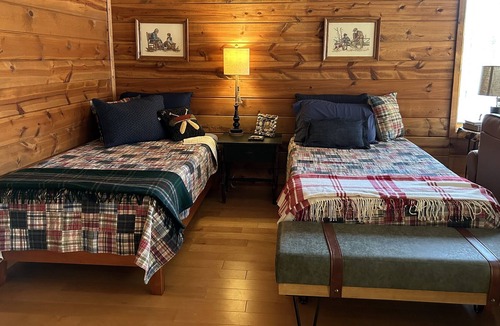 Glidden Cabin | Dancing Bear Lodge