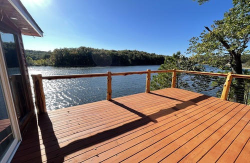 Potosi House | Dancing Under Red Skies Tree House @Spring Lake