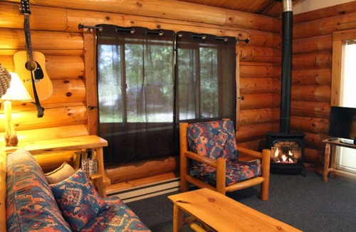 Winthrop House | Dancing Wolf Two Bedroom Two Bath Townhouse