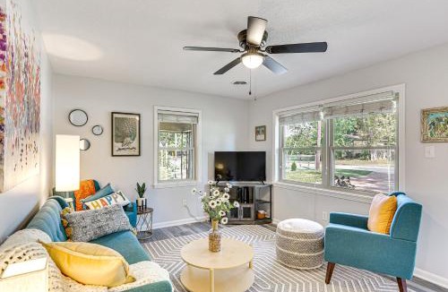 Henderson House | Dandys Getaway with Fire Pit and Yard in Henderson