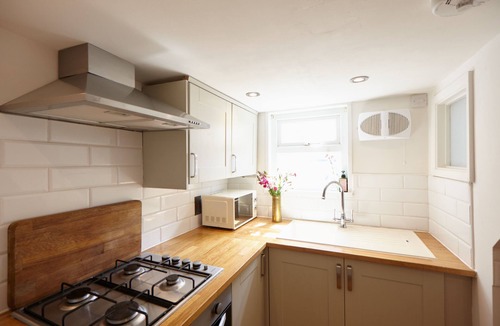 Margate Villa | Dane Hill