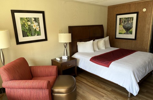 Coal Run Village Hotel | Daniel Boone Motor Inn