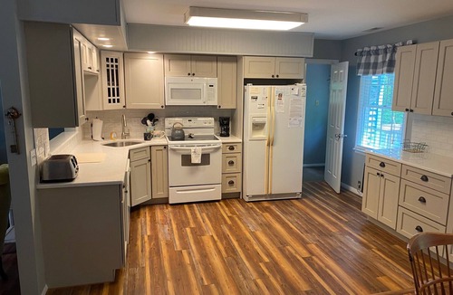 Lower Township House | Danielle K said, "It's more beautiful than the photos!"