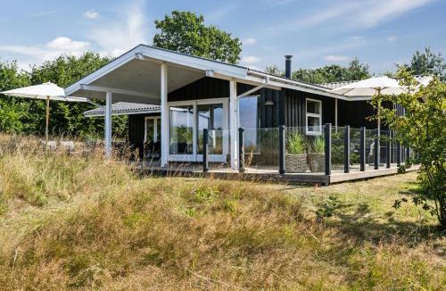 Øer Strand House | Danish Summer House Idyll Overlooking Ebeltoft Bay