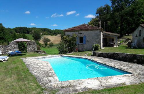 Castelnau-Montratier-Sainte-Alauzie House | Dans hameau avec piscine privée