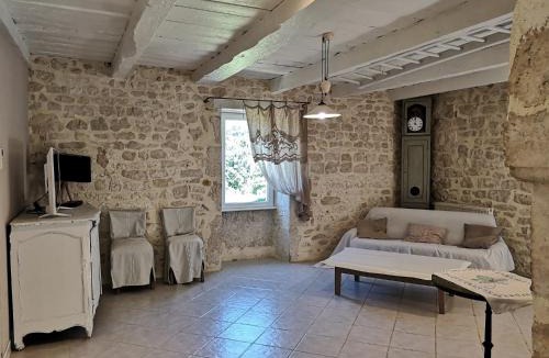 Castelnau-Montratier-Sainte-Alauzie House | Dans hameau avec piscine privée