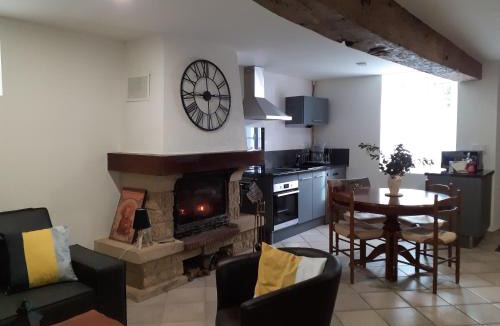 Azerables House | DANS LA MAISON D'A COTE