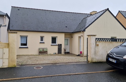 Lannion Bed & Breakfast | Dany proposes a flat-sharing with room and close to everything