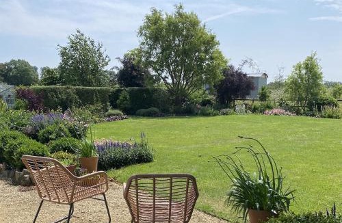 Wedmore Ski Chalet | Daphne