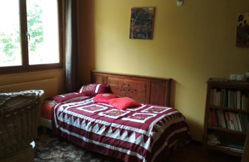 Lachau House | Daphrose chambre