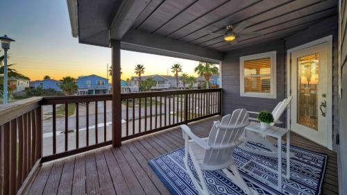 Leeward Sands House | Dapper Dolphin by AvantStay Pool Game Room