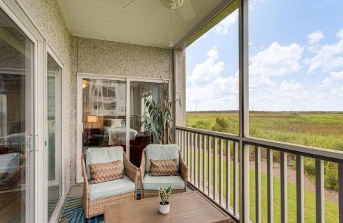 Darien Apartment | Darien Condo with Boat Dock Access Walk to Downtown