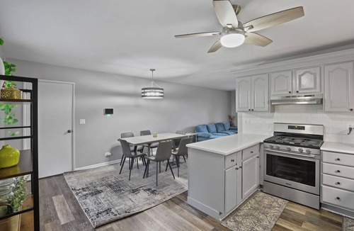 Darien House | Darien Delight - Single Level Ranch