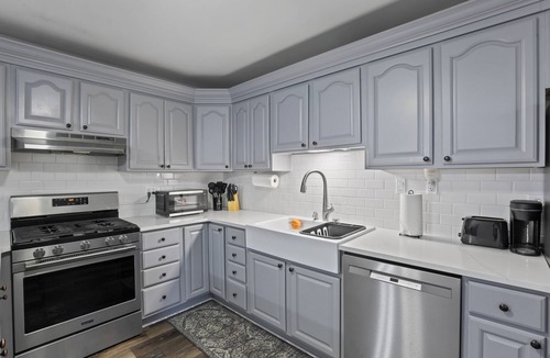 Darien House | Darien Delight - Single Level Ranch
