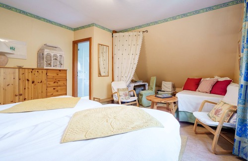 Boersch Bed & Breakfast | Darjeeling Guest Room