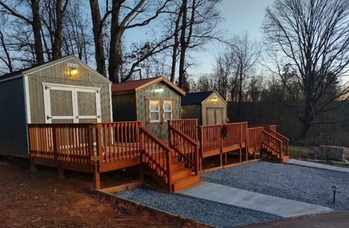 Ronda House | Dark Grey Tiny House unit 3