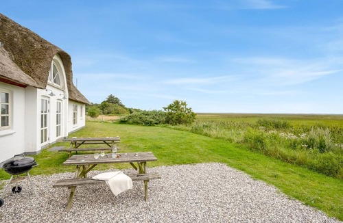 Vemb House | "Darleen" - 850m to the fjord by Interhome