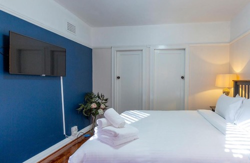 Paddington Apartment | DARLINGHURST STUDIO / SHARED ROOFTOP SPACE