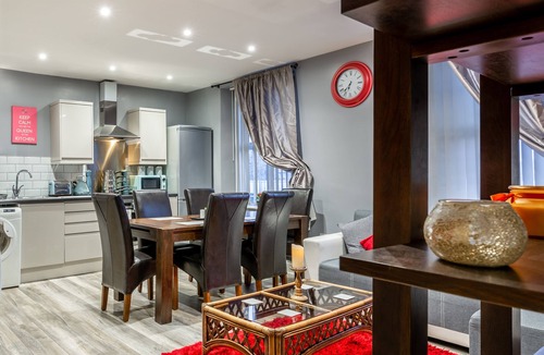 Darlington Apartment | Darlington Centre Open Plan Apartment 5