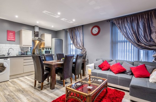 Darlington Apartment | Darlington Centre Open Plan Apartment 5