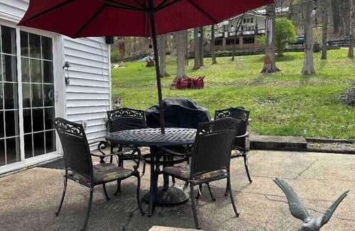 Ligonier Cottage | Darlington cottage Pet-Friendly
