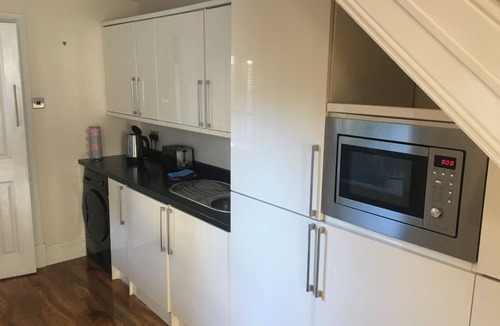 Darlington House | Darlington Delight - Spacious 3 Bedroom House