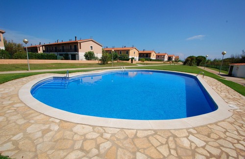 Mas Pinell House | Daró 3D 35 - 150m from the beach, corner house and pool