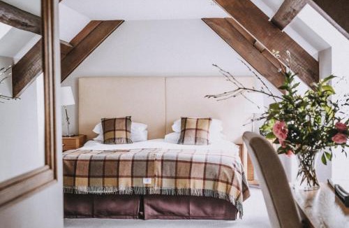 Totnes Bed & Breakfast | Dartington Hall