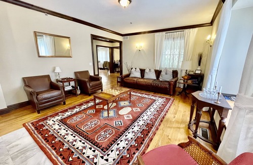 Rochester Hotel | Dartmouth House Inn