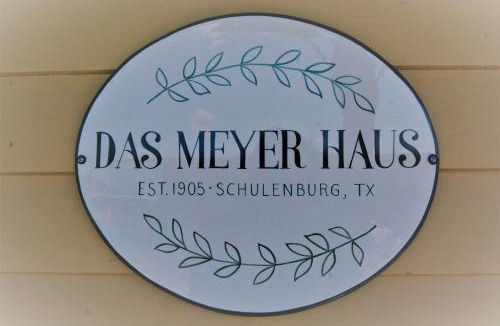 Schulenburg Villa | Das Meyer Haus - Luxe Victorian