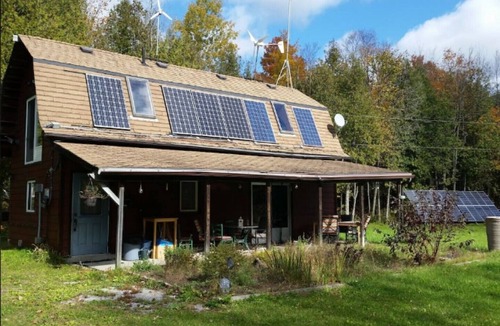 Clarington Cottage | DASHTA Retreat (Rustic Country Guesthouse)