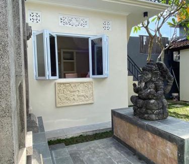 Blahbatuh House | Dava Guest House Gianyar
