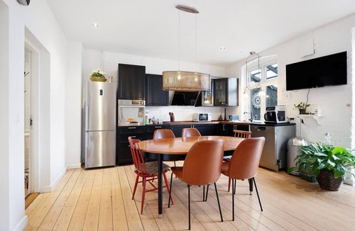 Randers House | Davaa’S Bed and Breakfast