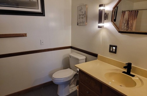 Tiptonville Cabin | Dave shallow lake lodge at reelfoot lake 2n story cabin 14 lakefront propertyn
