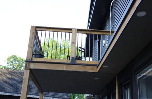 Orillia Apartment | DaVel DeLuxe Sunsets
