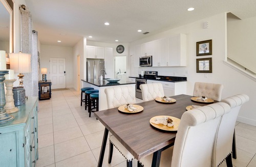 Bridgewater Crossing House | Davenport Home w/ Pool Access ~ 11 Mi to Disney!