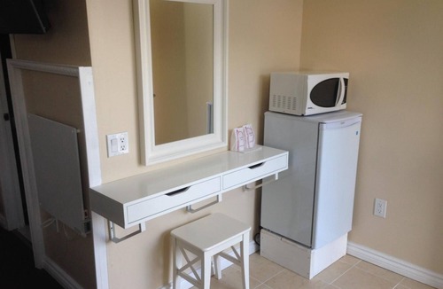 Paris Hotel | Davidson Motel