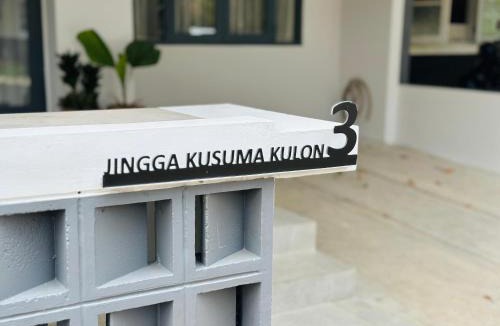 Padalarang House | Davion House near IKEA KBP by YourHome