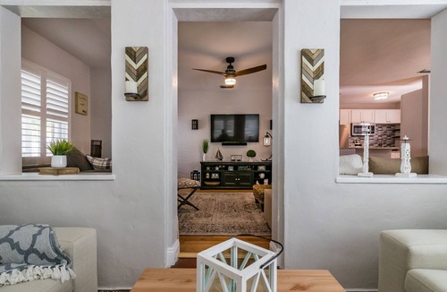 Davis Islands House | Davis Island Bungalow (A Hidden Gem)