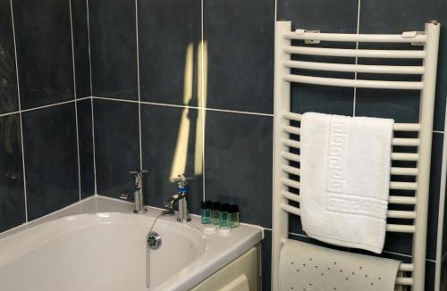 Church Crookham House | Dawyk Beech Guesthouse