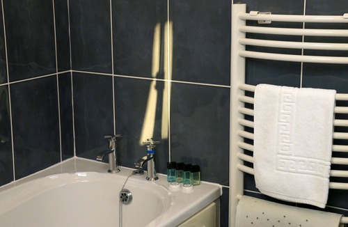 Church Crookham House | Dawyk Beech Guesthouse