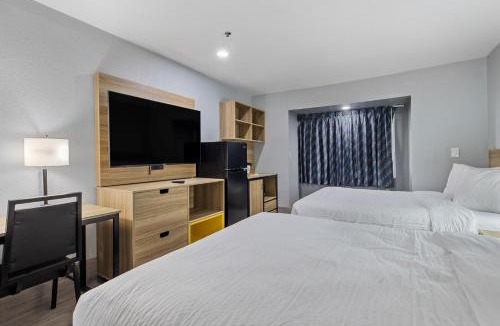 San Antonio Hotel | Day Inn by Wyndham San Antonio Downtown