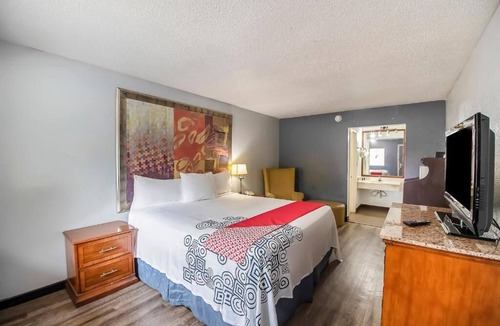 Elkhart Hotel | Day lite inn
