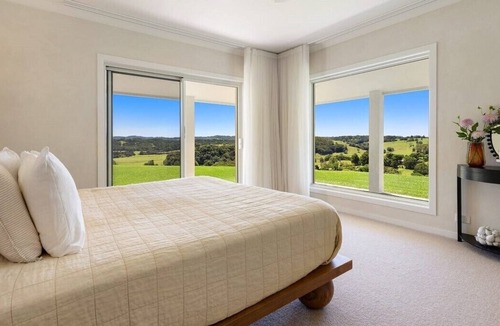 Clunes House | Daybreak Forest - A luxurious escape in Clunes