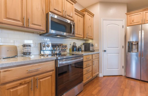 Daybreak Condo | Daybreak Gateway Skiing, Office & Views