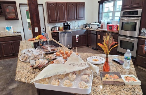 Lingle House | Daydreamers Guest Ranch Suite