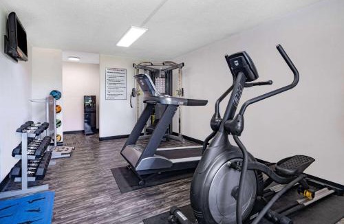 Oxford Hotel | Days Inn and Suites by Wyndham Oxford