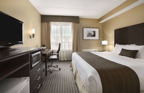 Stouffville Hotel | Days Inn by Wyndham Stouffville